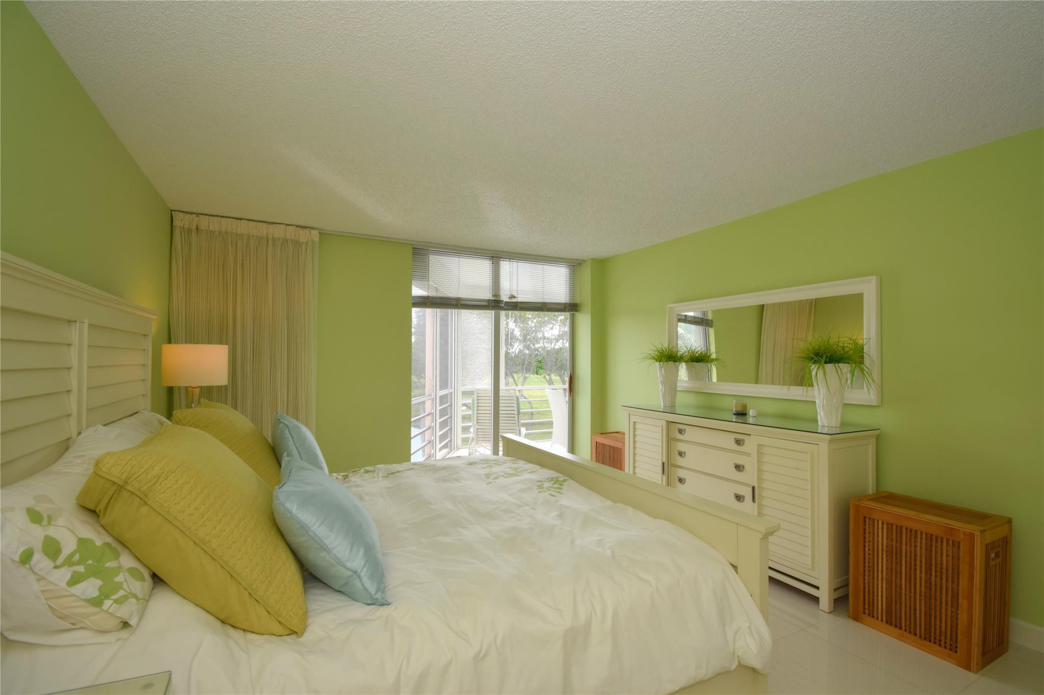 6100 Northwest 2nd Avenue, Unit 323 Boca Raton, FL 33487 - Photo 18 of 28 Photo 18