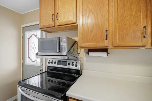 $184,000 | 1918 7th Avenue Northeast, Austin, MN 55912