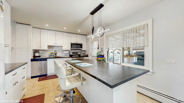 $438,000 | 918 Park Drive, Melrose Park, IL 60160