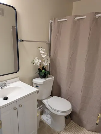 $290,000 | 4240 Applegate Lane, Unit 5, Suitland, MD 20746