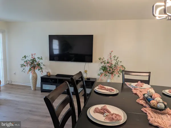 $290,000 | 4240 Applegate Lane, Unit 5, Suitland, MD 20746