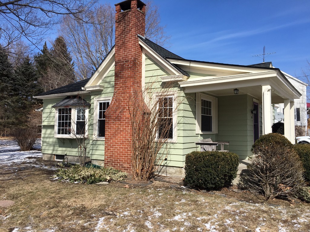 24 Williamsburg Road Worthington, MA 01098 - Photo 3 of 26
