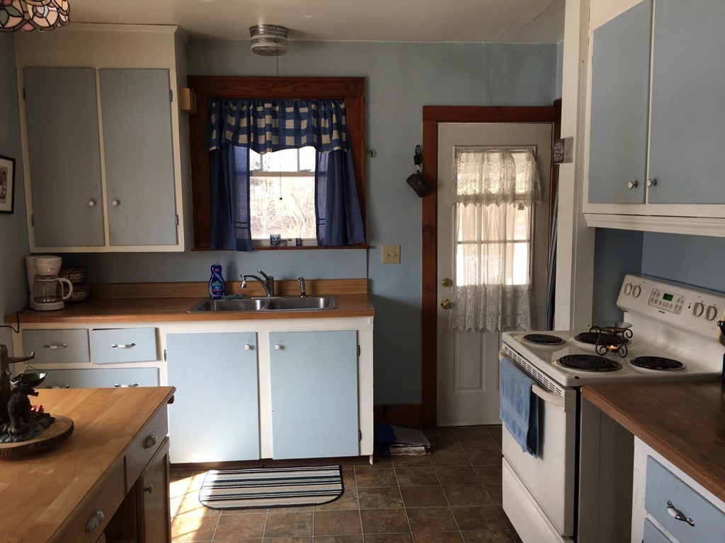 24 Williamsburg Road Worthington, MA 01098 - Photo 10 of 26