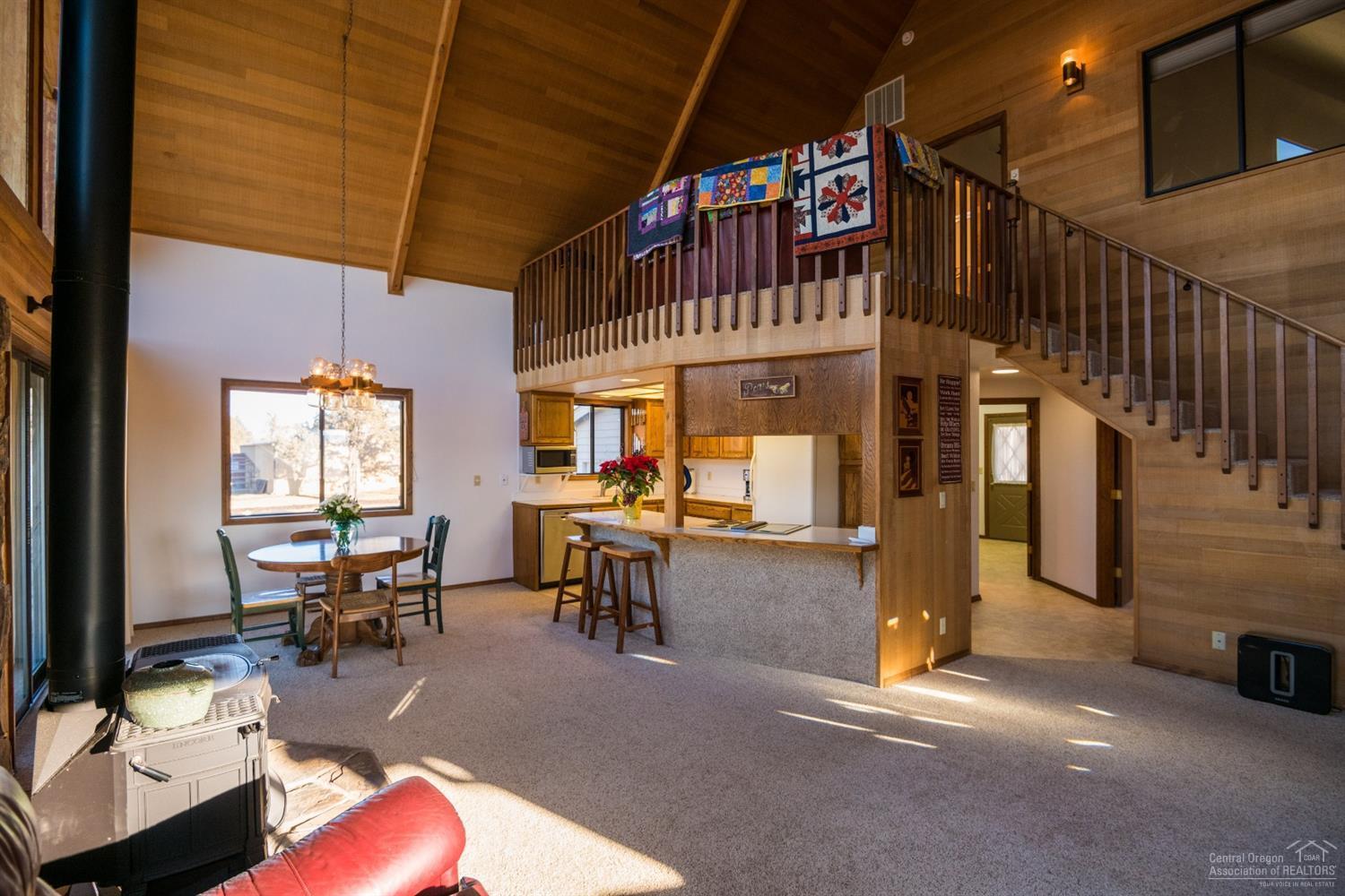 1063 Southwest Parrish Lane Powell Butte, OR 97753 - Photo 6 of 25 Gallery Image 6