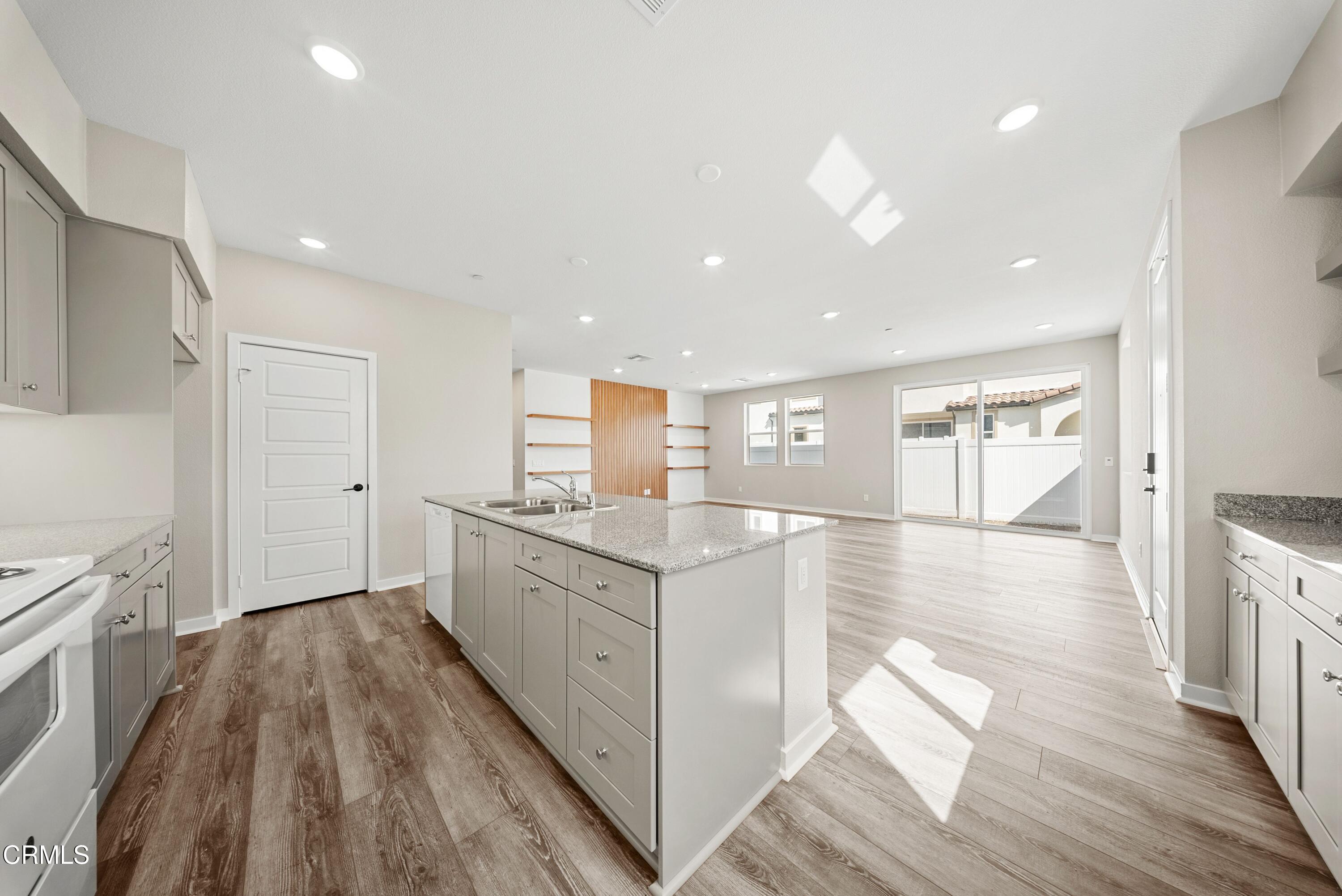 335 Grapefruit Lane Piru, CA 93040 - Photo 6 of 30 PpNxGTIQ