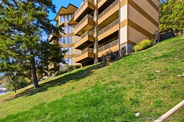 $249,000 | 120 Cedar Court, Unit 2A, Lake Ozark, MO 65049