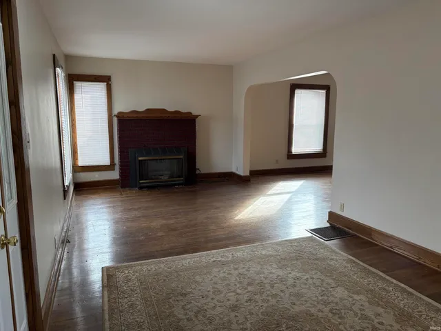 $154,000 | 352 North Broadway Street, Peru, IN 46970