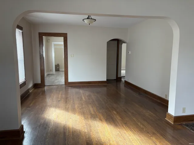 $154,000 | 352 North Broadway Street, Peru, IN 46970