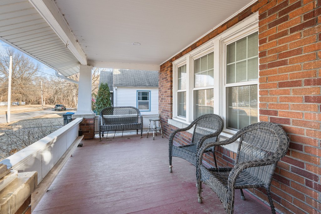 4202 10th Avenue Moline, IL 61265 - Photo 15 of 18