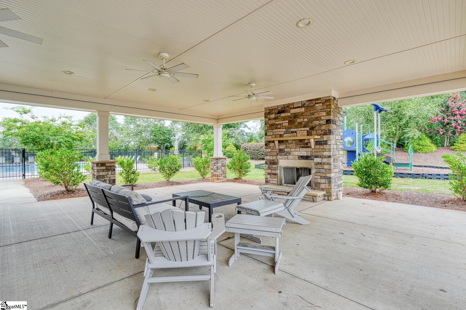 571 Yellow Fox Road Greer, SC 29650 - Photo 3 of 39