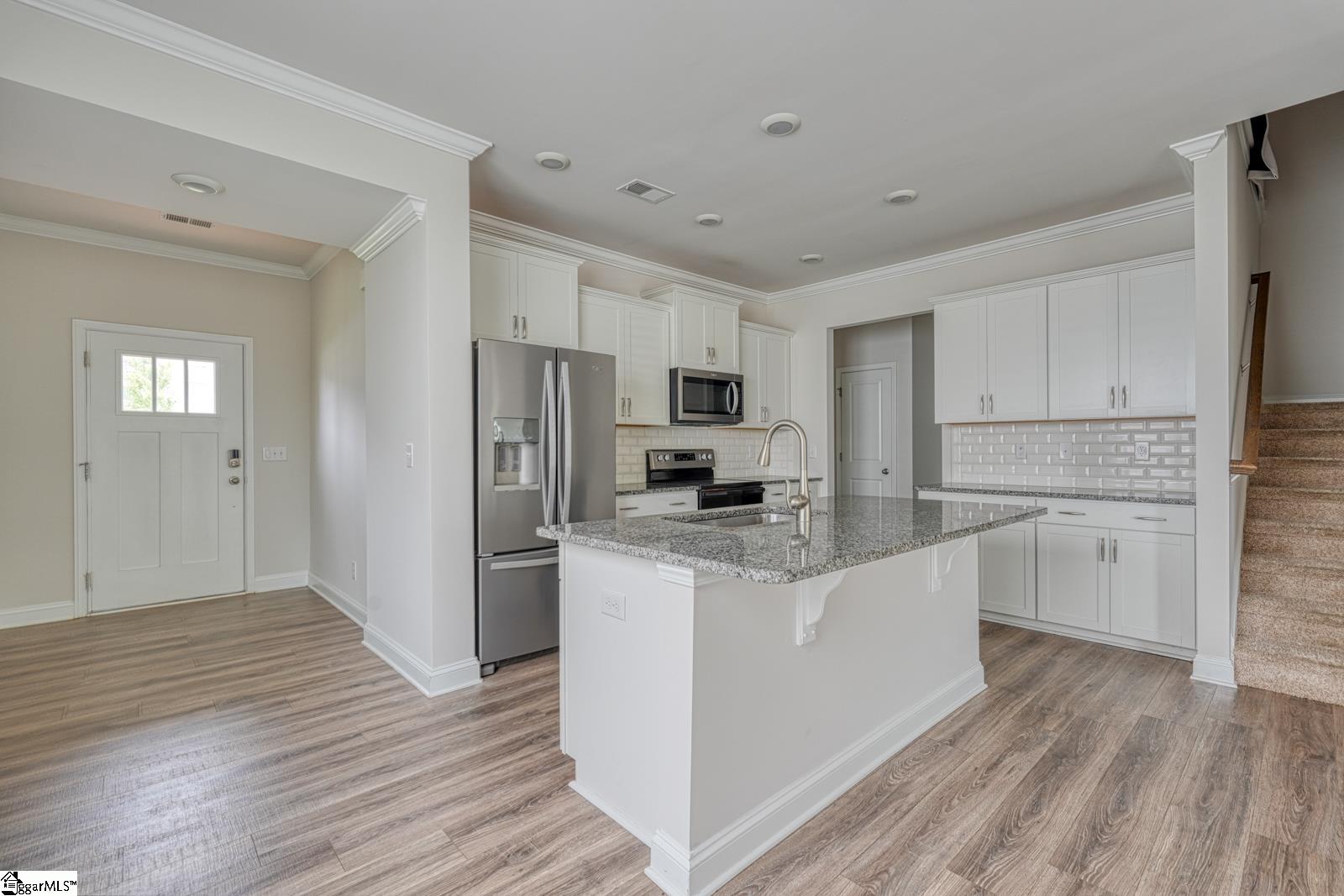 571 Yellow Fox Road Greer, SC 29650 - Photo 7 of 39