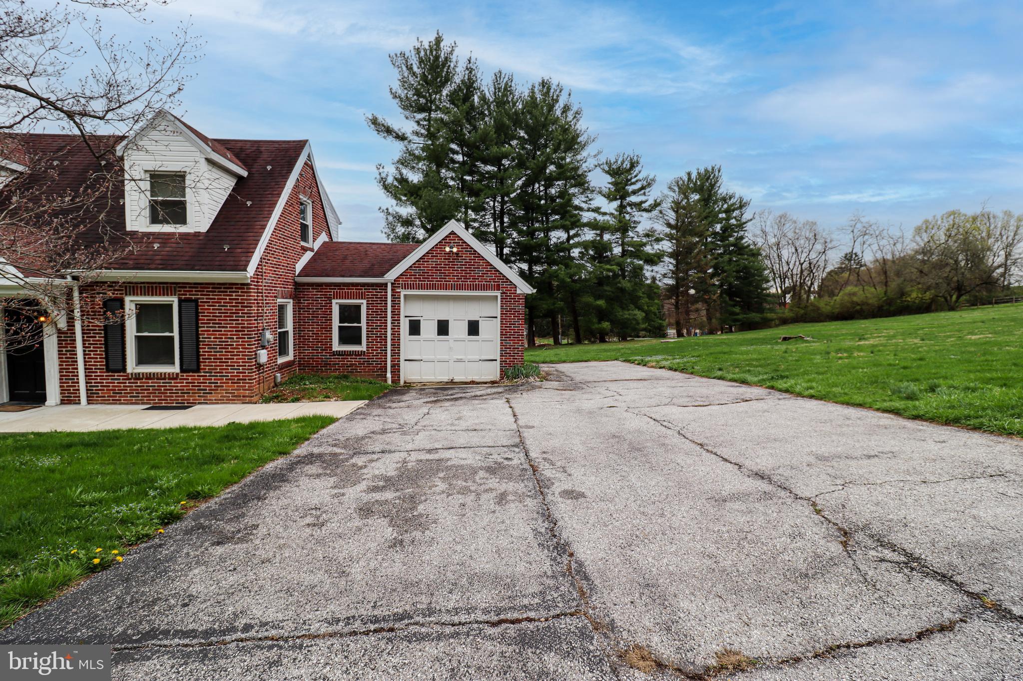 3213 Days Mill Road York, PA 17408 - Photo 4 of 50 Gallery Image 4