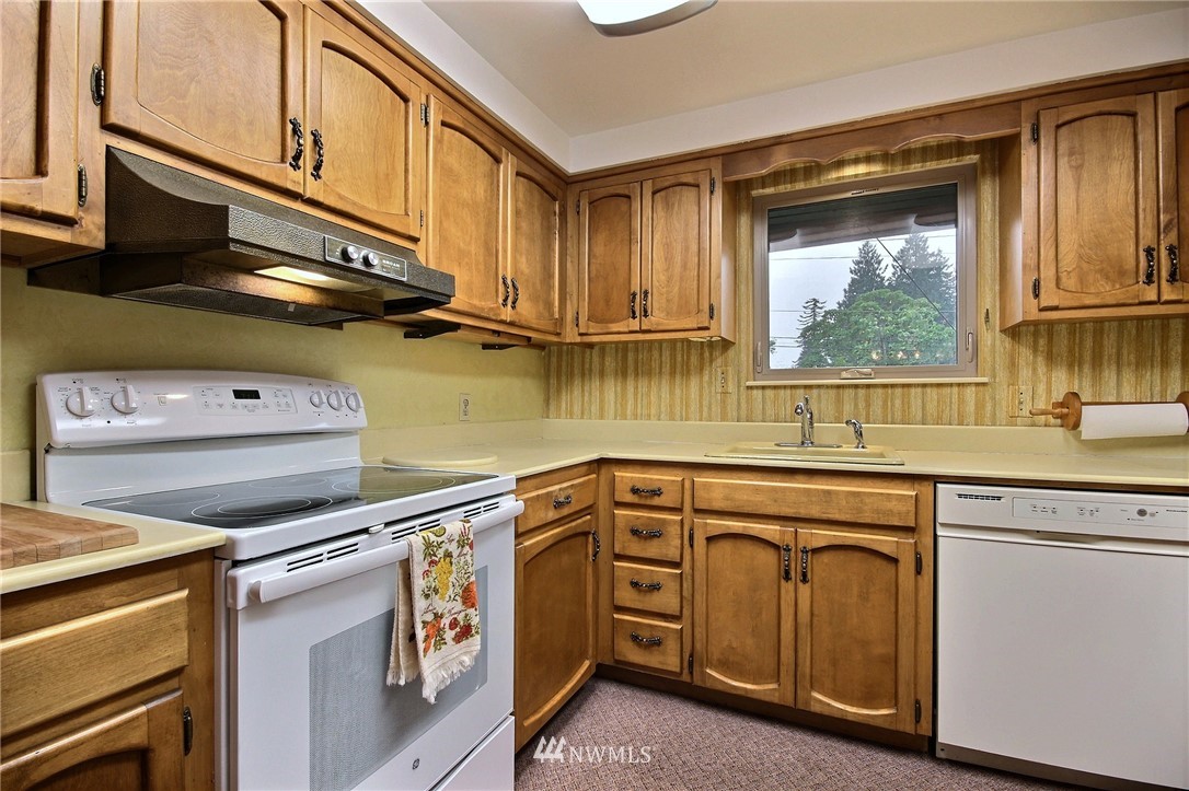 508 Reiten Road Kent, WA 98030 - Photo 7 of 21