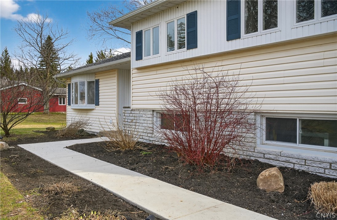 870 County Rte 55 Granby, NY 13069 - Photo 3 of 42