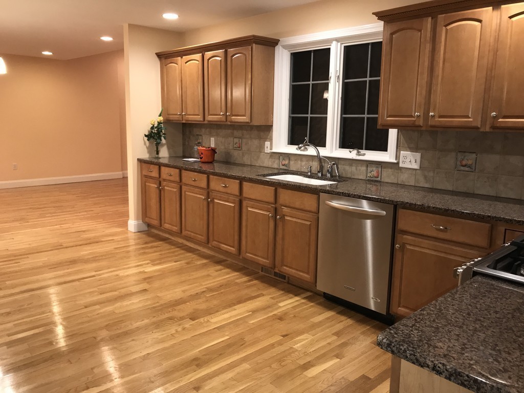 12 Mansfield Road Wellesley, MA 02481 - Photo 3 of 15