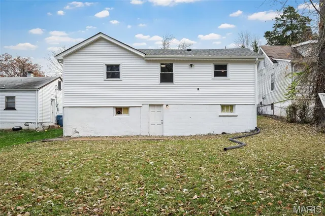 $179,000 | 2509 Spencer Avenue, Overland, MO 63114