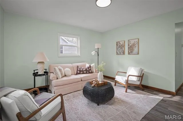 $179,000 | 2509 Spencer Avenue, Overland, MO 63114