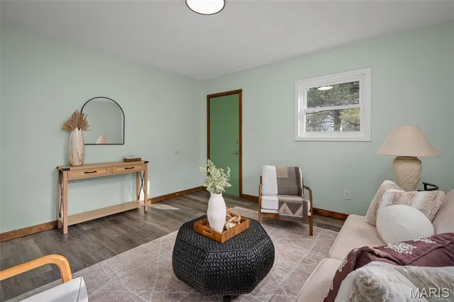 $179,000 | 2509 Spencer Avenue, Overland, MO 63114