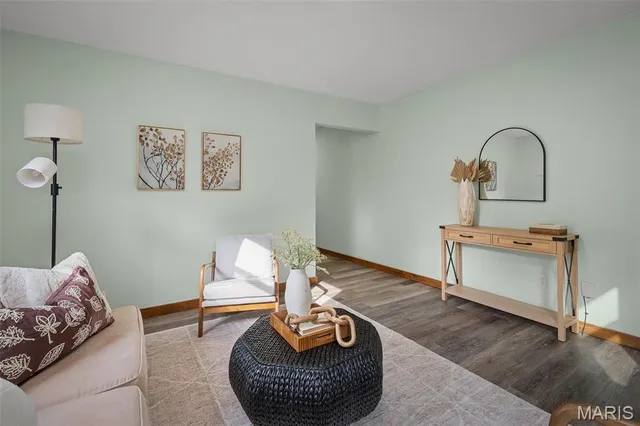 $179,000 | 2509 Spencer Avenue, Overland, MO 63114