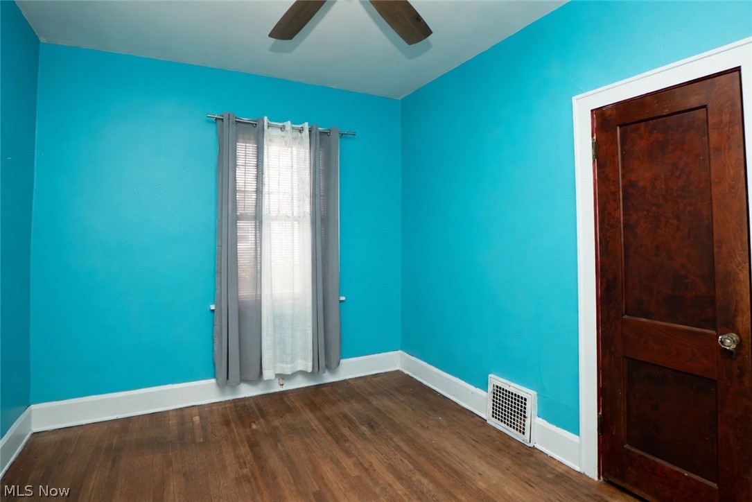 1131 Broad Avenue Northwest Canton, OH 44708 - Photo 15 of 25 Bedroom 2