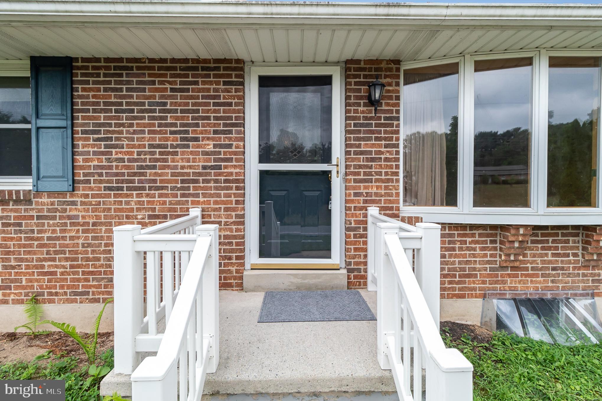 1188 Syner Road Annville, PA 17003 - Photo 5 of 26 Front Door