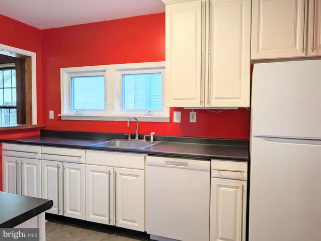 $285,000 | 518 Wesley Avenue, Pitman, NJ 08071