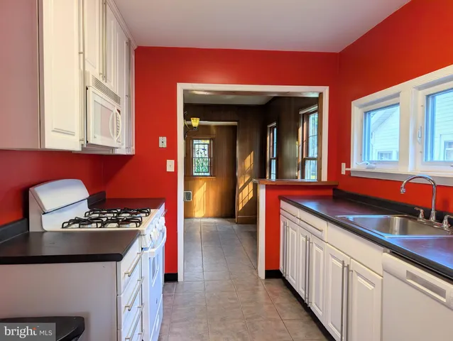 $285,000 | 518 Wesley Avenue, Pitman, NJ 08071