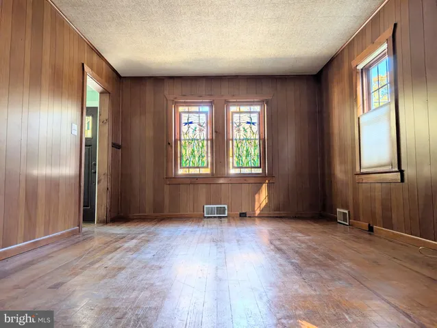 $285,000 | 518 Wesley Avenue, Pitman, NJ 08071