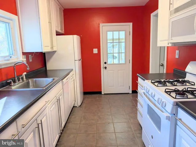 $285,000 | 518 Wesley Avenue, Pitman, NJ 08071