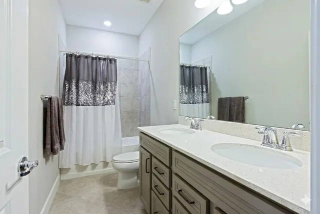 $2,790 | 1832 Southeast Roxy Way, Stuart, FL 34996