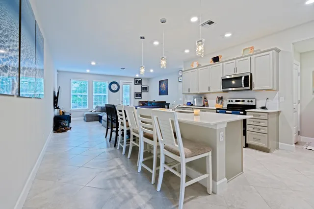 $2,790 | 1832 Southeast Roxy Way, Stuart, FL 34996