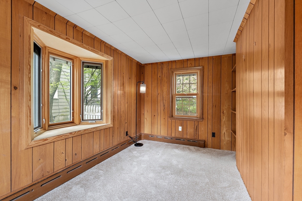 12 Vinewood Road Milton, MA 02186 - Photo 11 of 39