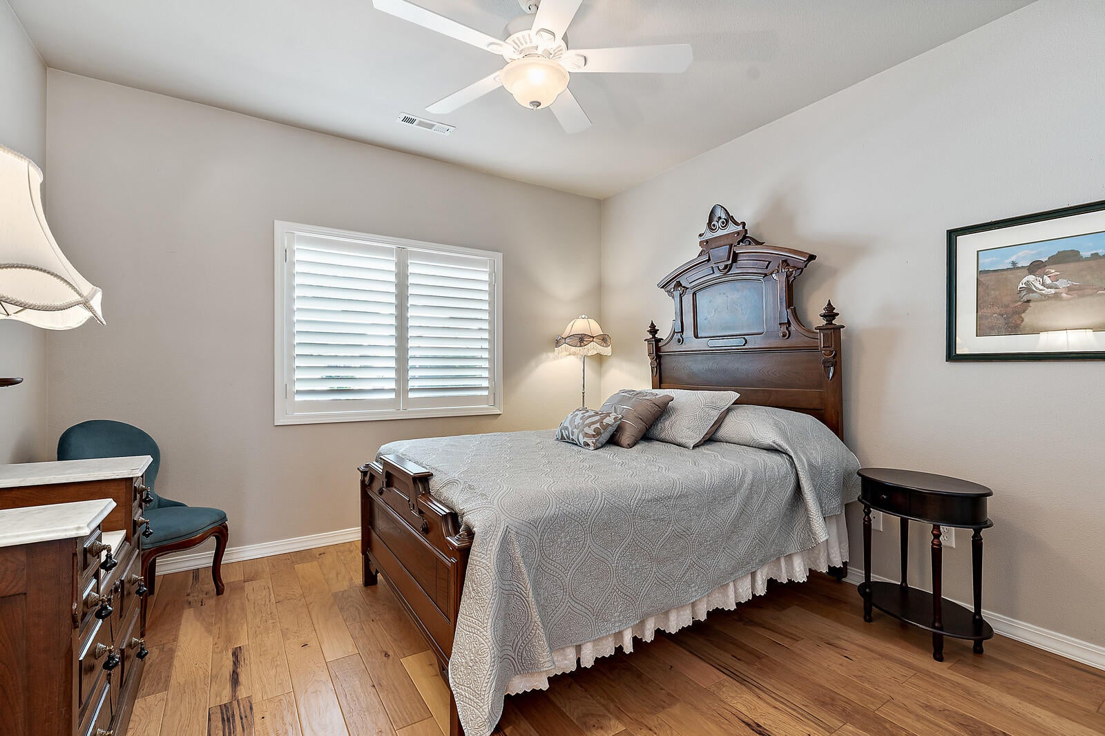2056 Knowles Road Medford, OR 97501 - Photo 22 of 35 Bedroom #2