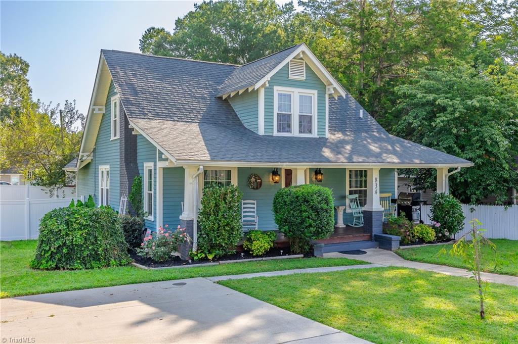 834 Howard Place High Point, NC 27262 - Photo 3 of 39 Gallery Image 3