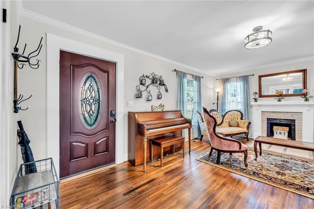 834 Howard Place High Point, NC 27262 - Photo 6 of 39 Gallery Image 6