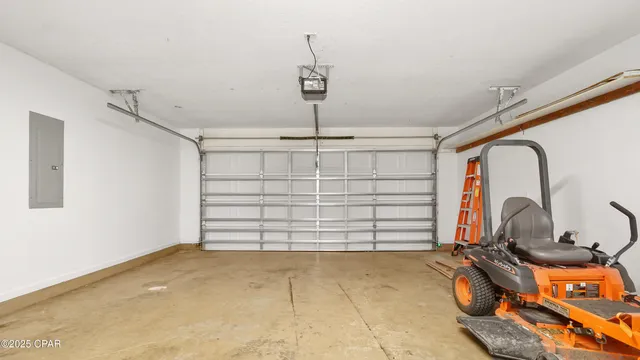 $299,999 | 5218 Indian Bluff Drive, Youngstown, FL 32466