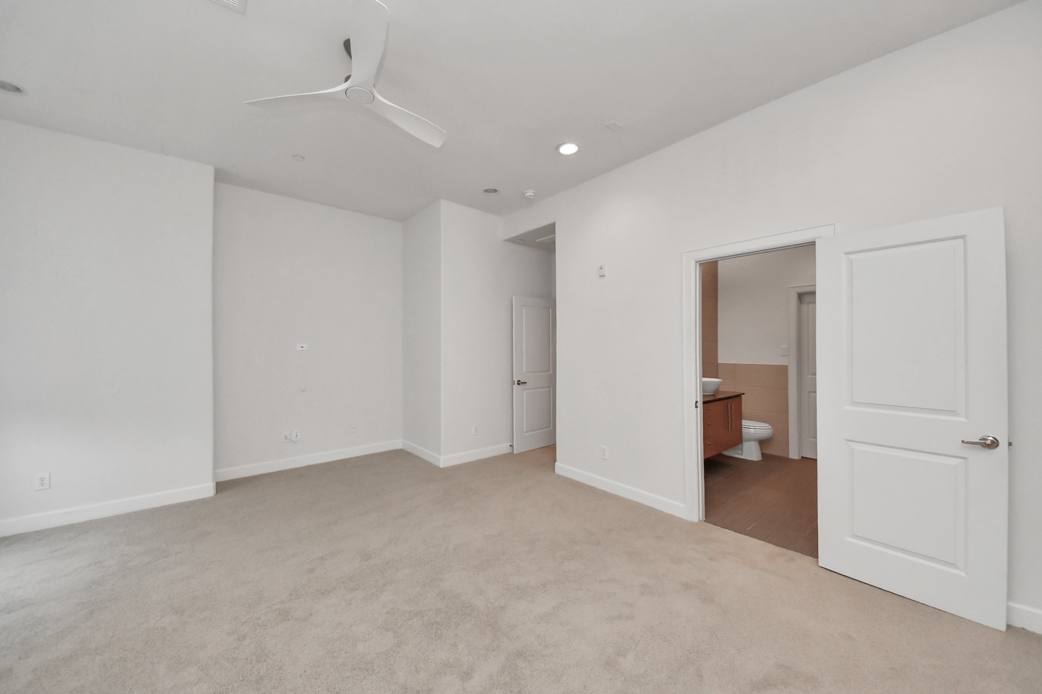 1403 Delano Street, Unit 6 Houston, TX 77003 - Photo 32 of 46 a view of empty room