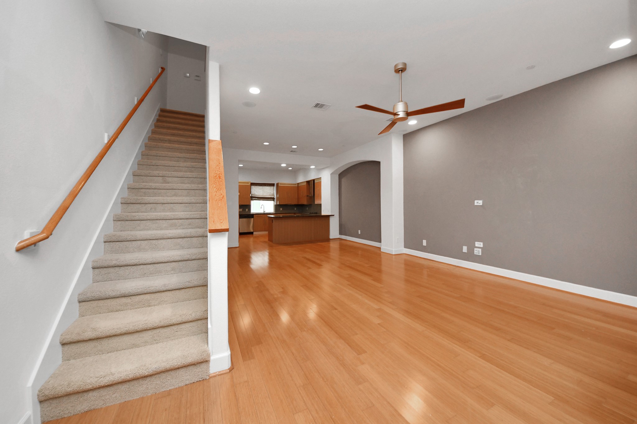 1403 Delano Street, Unit 6 Houston, TX 77003 - Photo 10 of 46 a view of an entryway