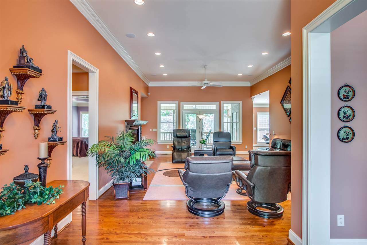 525 Foxcroft Road Greenville, SC 29615 - Photo 7 of 36 Gallery Image 7