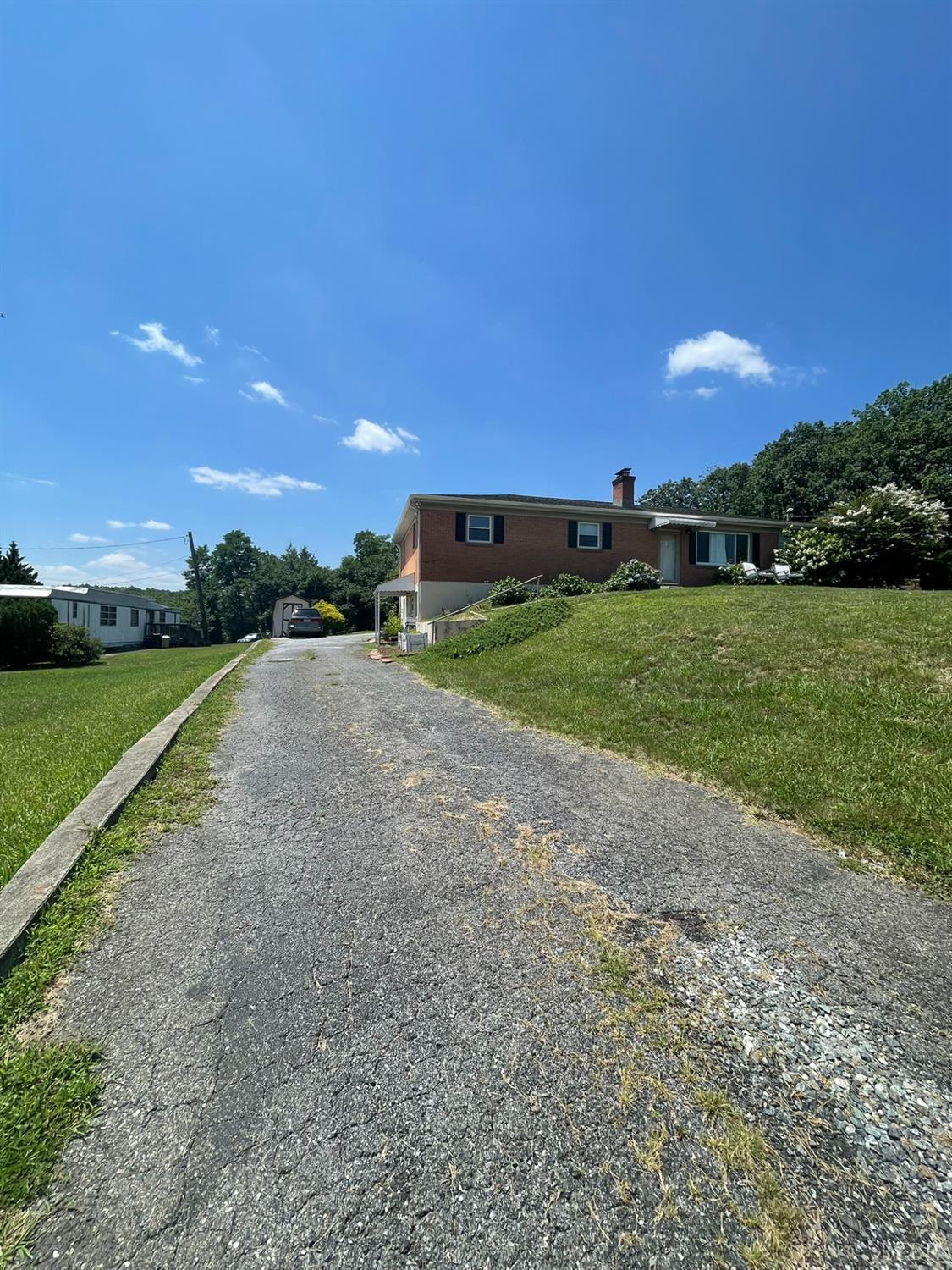 2198 Old Rustburg Road Lynchburg, VA 24501 - Photo 39 of 42
