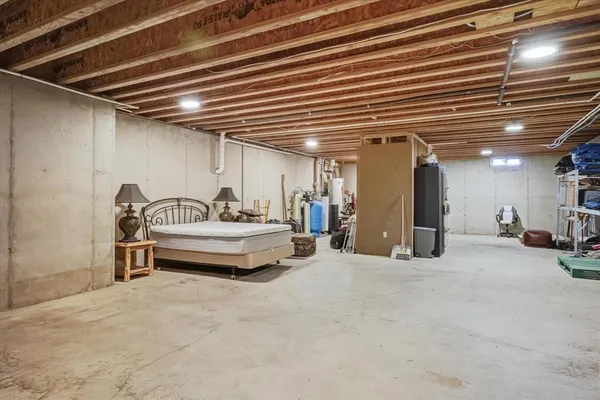 $2,500 | 3014 County Road 2013, Walnut Springs, TX 76690