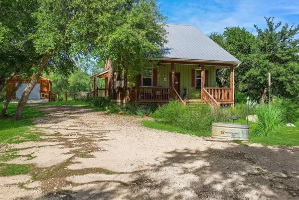 $2,500 | 3014 County Road 2013, Walnut Springs, TX 76690