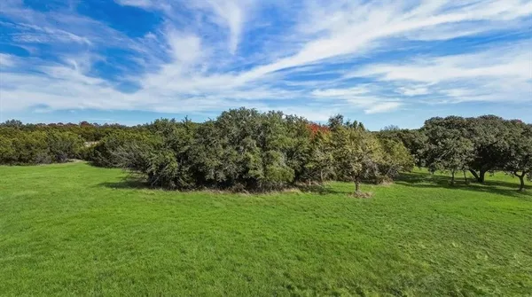 $2,500 | 3014 County Road 2013, Walnut Springs, TX 76690