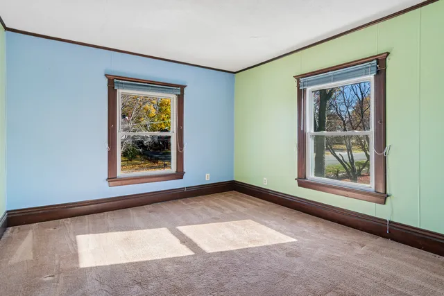 $410,000 | 55 Garfield Street, Oswego, IL 60543