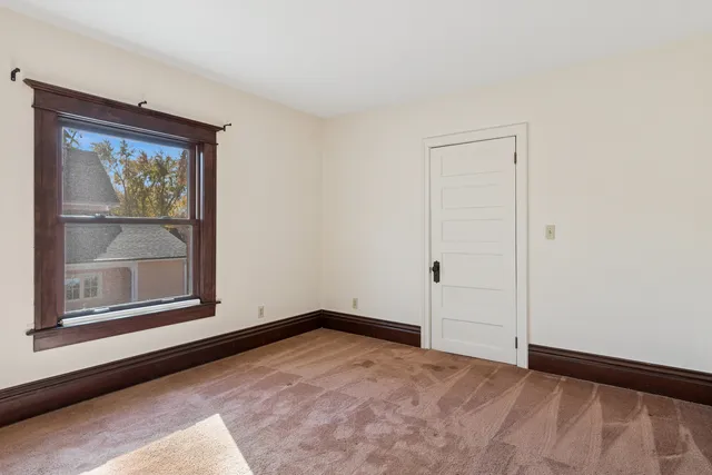 $410,000 | 55 Garfield Street, Oswego, IL 60543