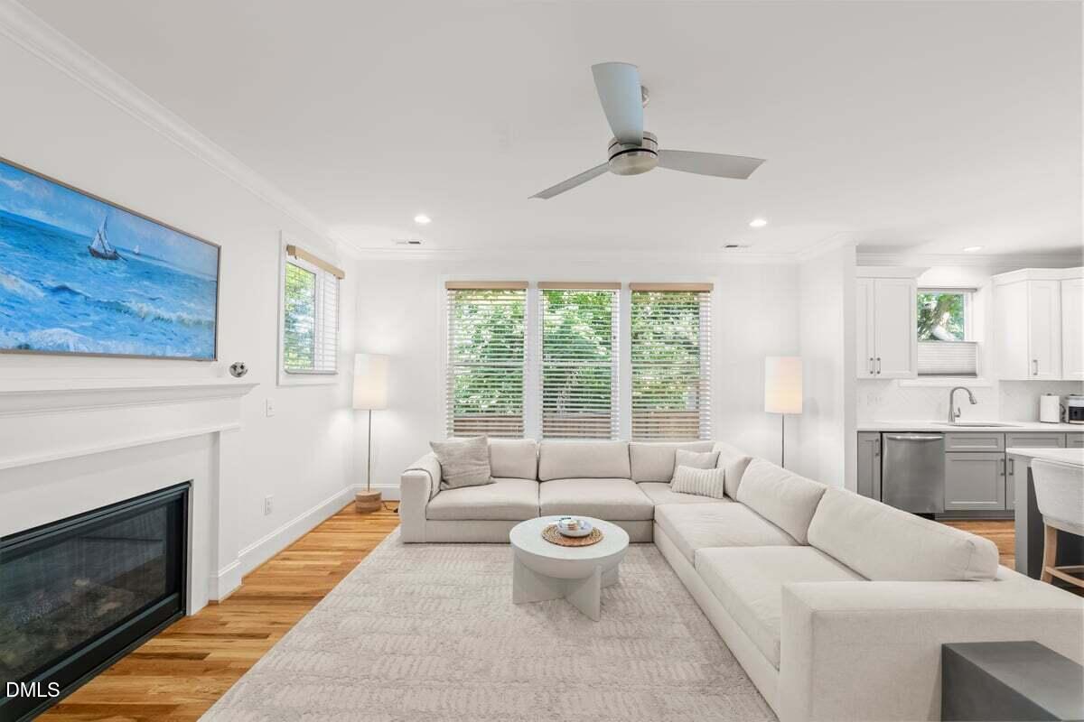 817 Gannett Street Raleigh, NC 27606 - Photo 12 of 28 P1135950