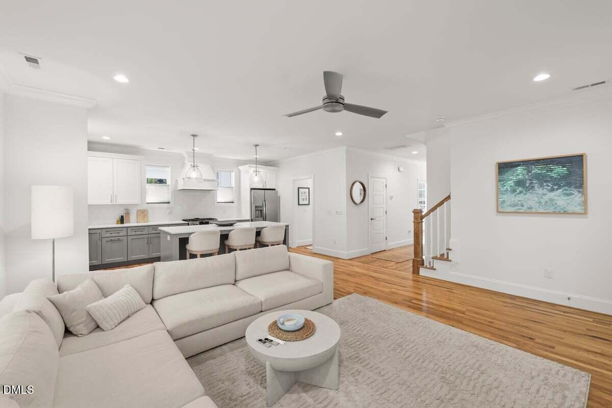 817 Gannett Street Raleigh, NC 27606 - Photo 13 of 28 P1135955