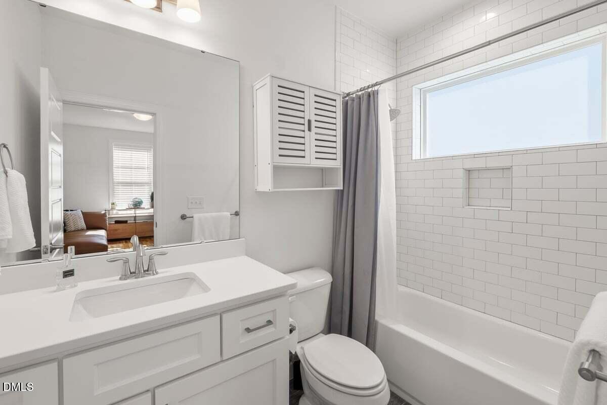 817 Gannett Street Raleigh, NC 27606 - Photo 22 of 28 P1136075