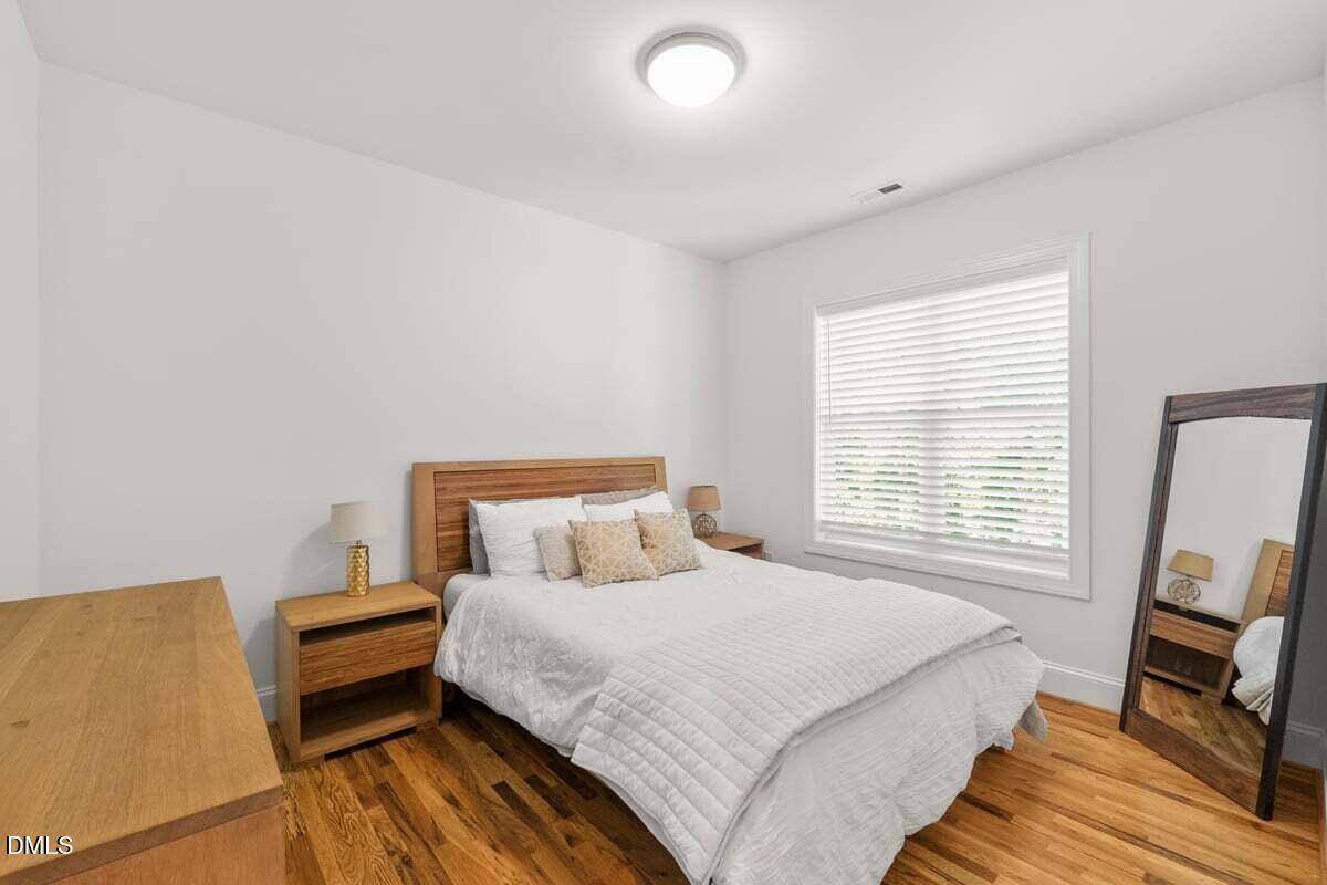 817 Gannett Street Raleigh, NC 27606 - Photo 24 of 28 P1136095