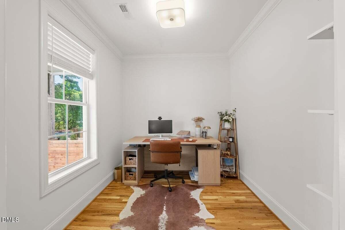 817 Gannett Street Raleigh, NC 27606 - Photo 6 of 28 P1135875